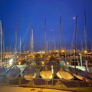 https://hotel-villa-dina-rimini.emilia-romagnahotels.net